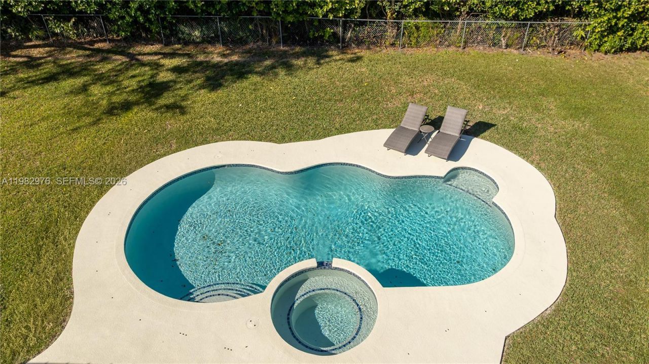 6975 SW 149th Ter , Palmetto Bay, FL 33158 Photo