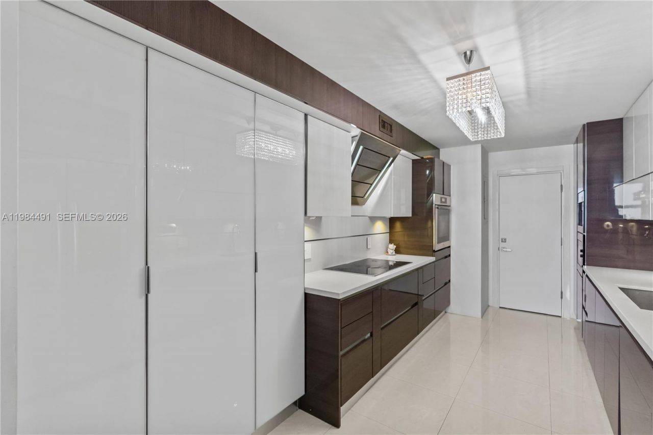 1890 S Ocean Dr, Unit 1002, Hallandale Beach, FL 33009 Photo