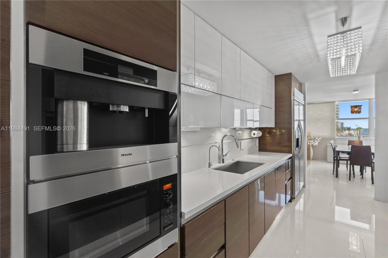 1890 S Ocean Dr, Unit 1002, Hallandale Beach, FL 33009 Photo