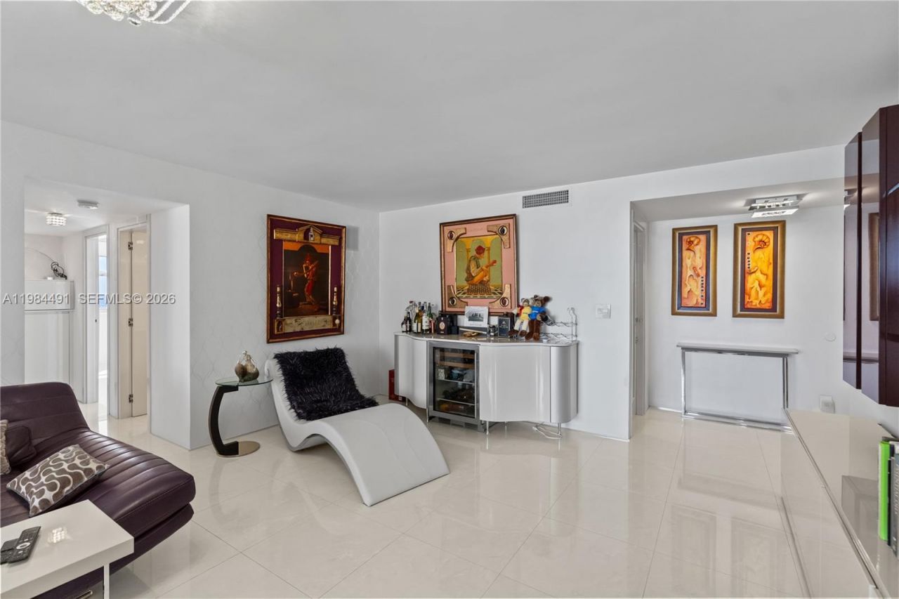 1890 S Ocean Dr, Unit 1002, Hallandale Beach, FL 33009 Photo