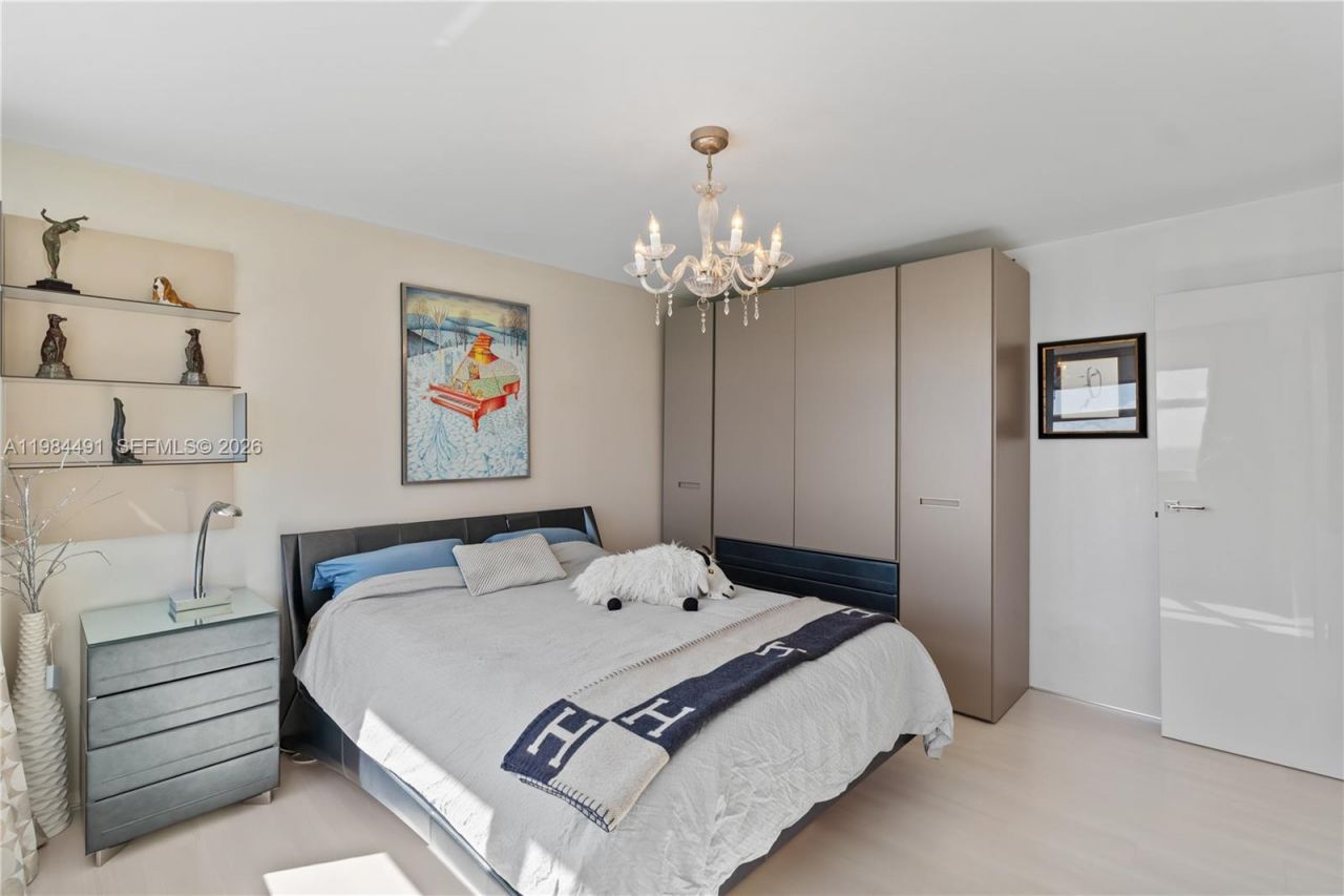 1890 S Ocean Dr, Unit 1002, Hallandale Beach, FL 33009 Photo