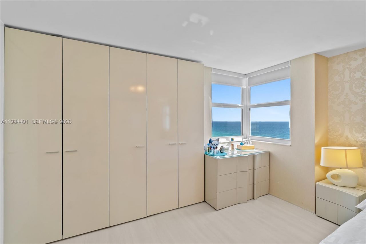 1890 S Ocean Dr, Unit 1002, Hallandale Beach, FL 33009 Photo