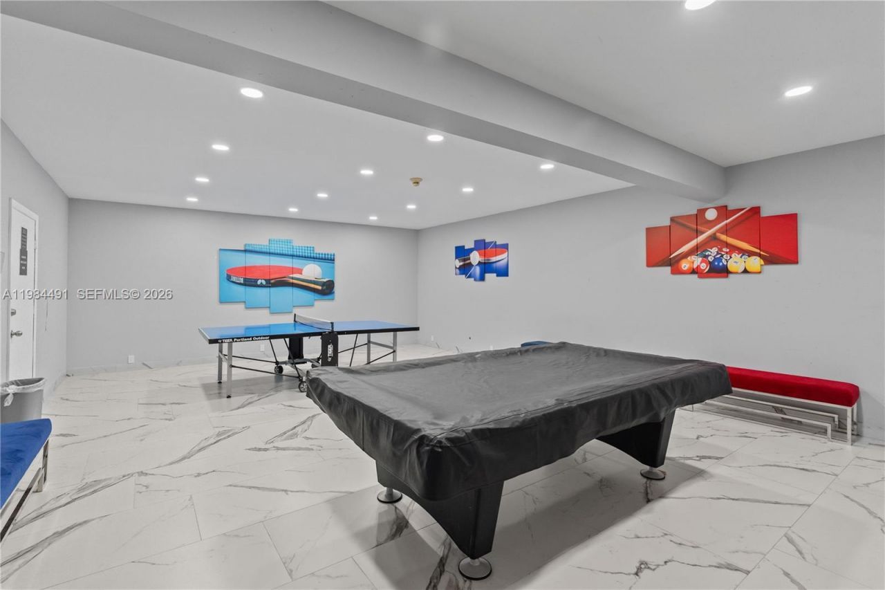 1890 S Ocean Dr, Unit 1002, Hallandale Beach, FL 33009 Photo