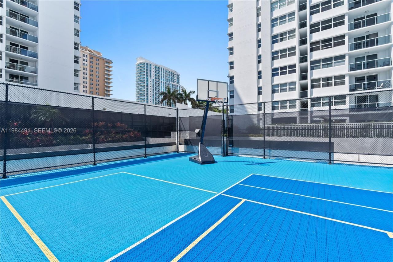 1890 S Ocean Dr, Unit 1002, Hallandale Beach, FL 33009 Photo