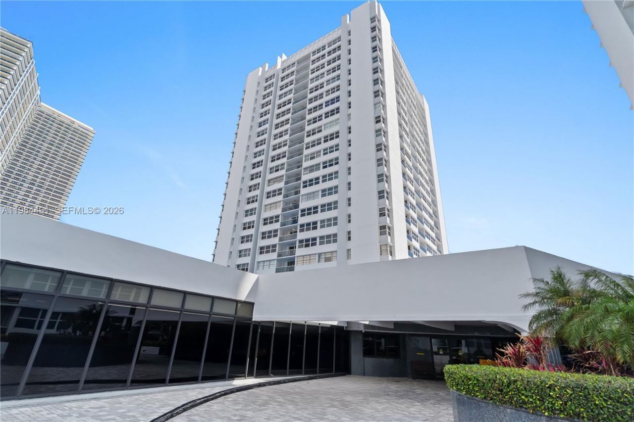 1890 S Ocean Dr, Unit 1002, Hallandale Beach, FL 33009 Photo