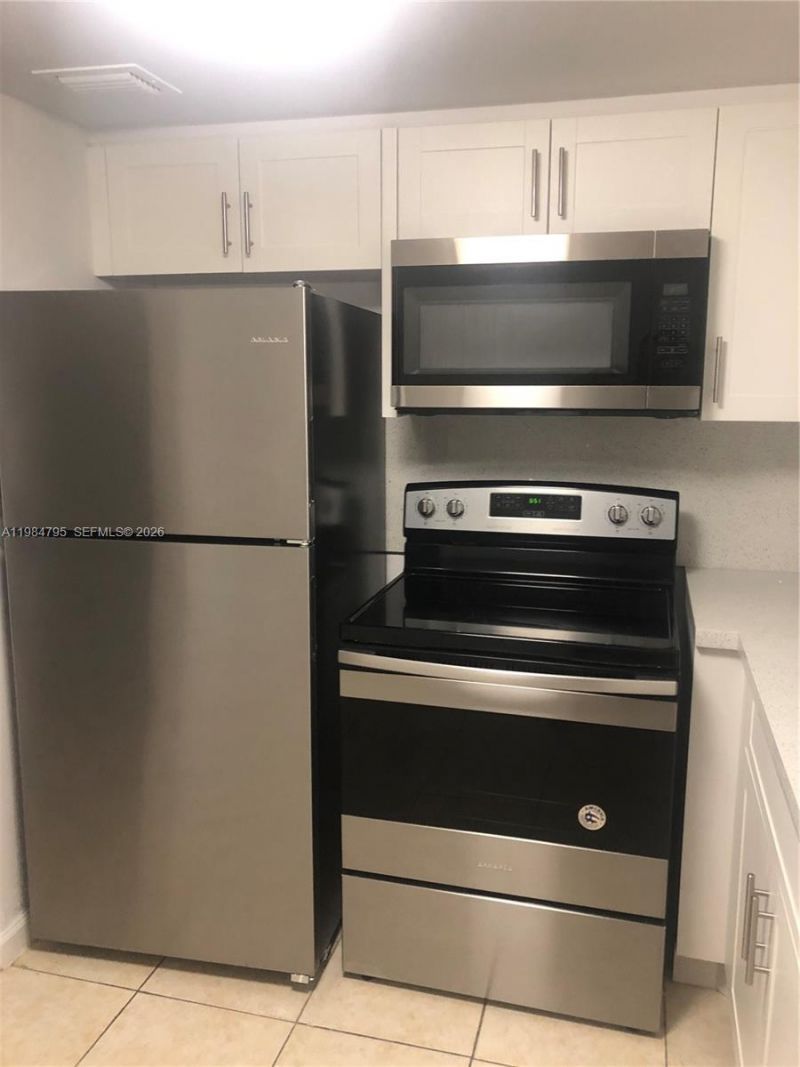 9355 Fontainebleau Blvd , Unit C110, Miami, FL 33172 Photo