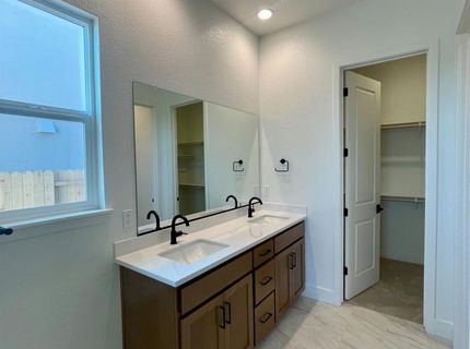 5040 Lone Star Way, Roseville, CA 95747 Photo
