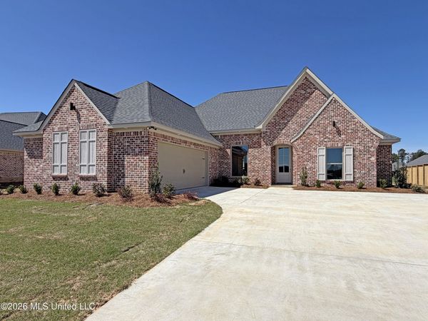 140 Palace Crossing, Flowood, MS 39232