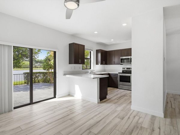 5884 Mustang Manor, Davie, FL 33314