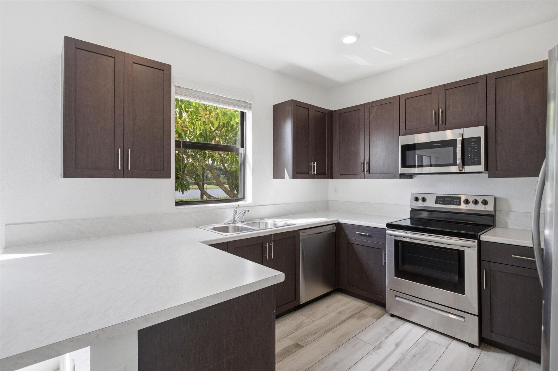 5884 Mustang Manor, Davie, FL 33314 Photo