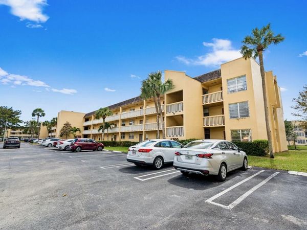 6300 NW 62nd Street, Unit 107, Tamarac, FL 33319