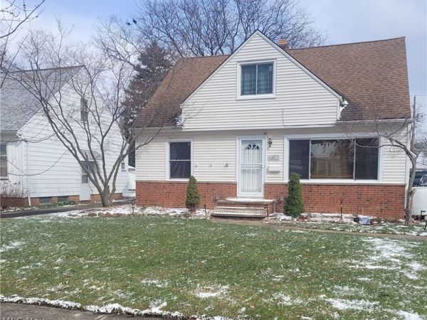 5853 Monica Lane, Garfield Heights, OH 44125