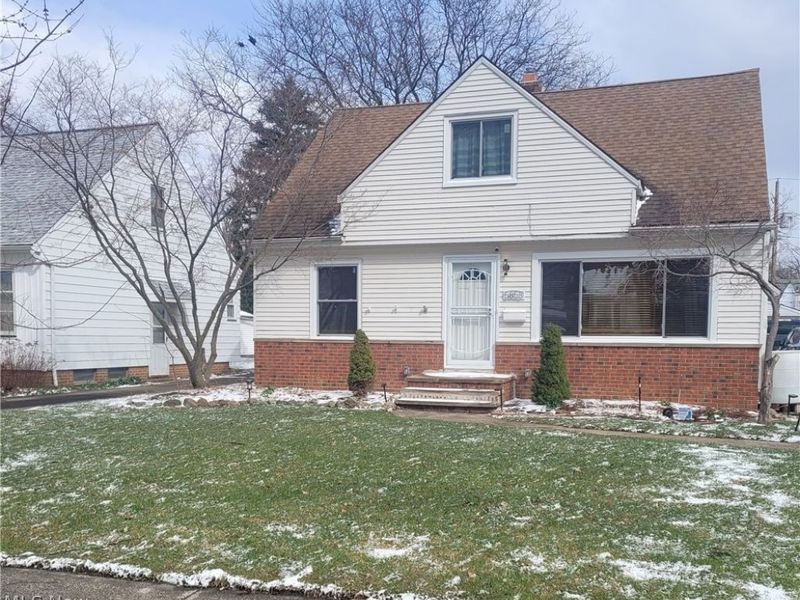 5853 Monica Lane, Garfield Heights, OH 44125 Photo 1