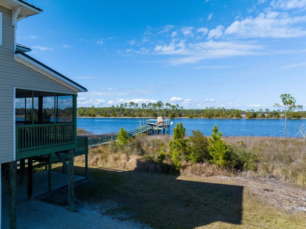 588 River Road, Carrabelle, FL 32322 Photo