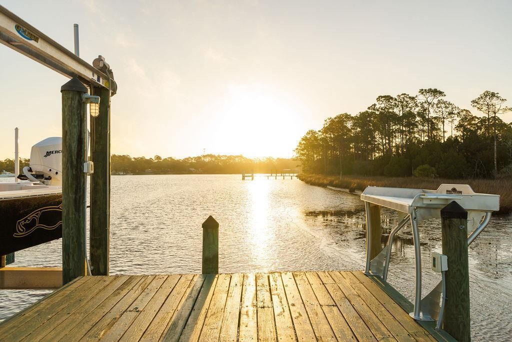 588 River Road, Carrabelle, FL 32322 Photo