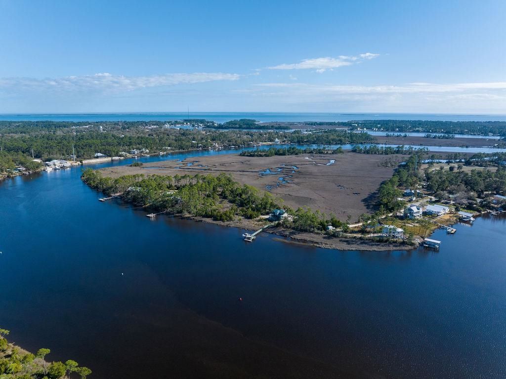 588 River Road, Carrabelle, FL 32322 Photo