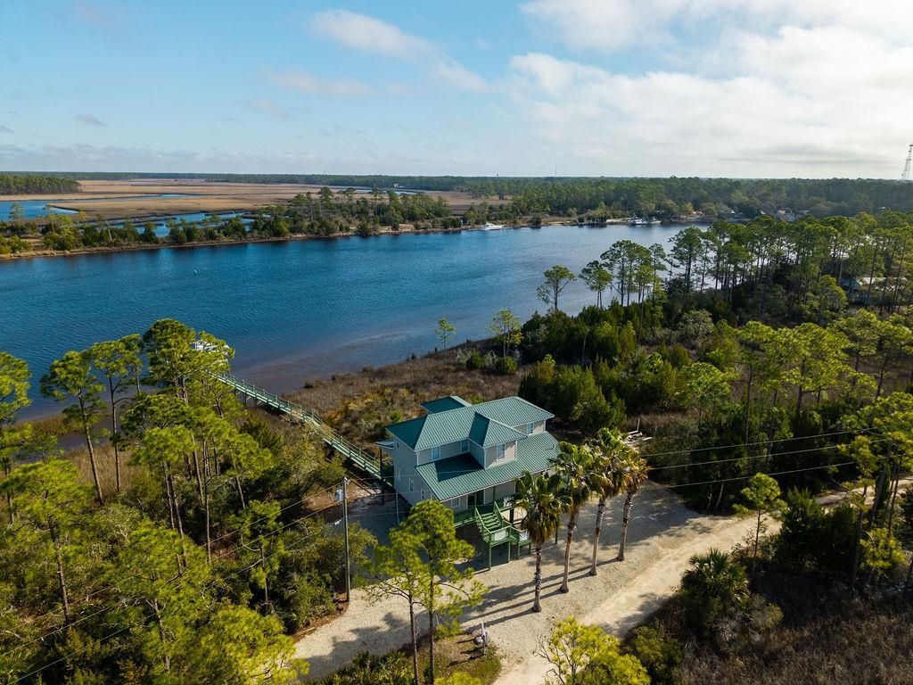 588 River Road, Carrabelle, FL 32322 Photo