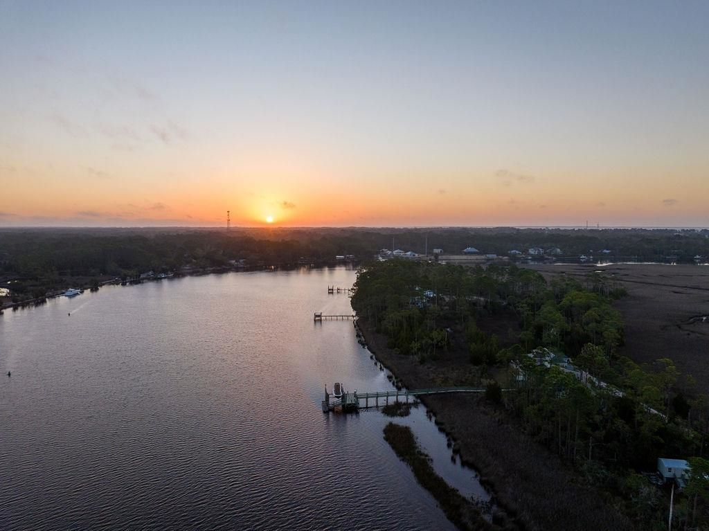 588 River Road, Carrabelle, FL 32322 Photo