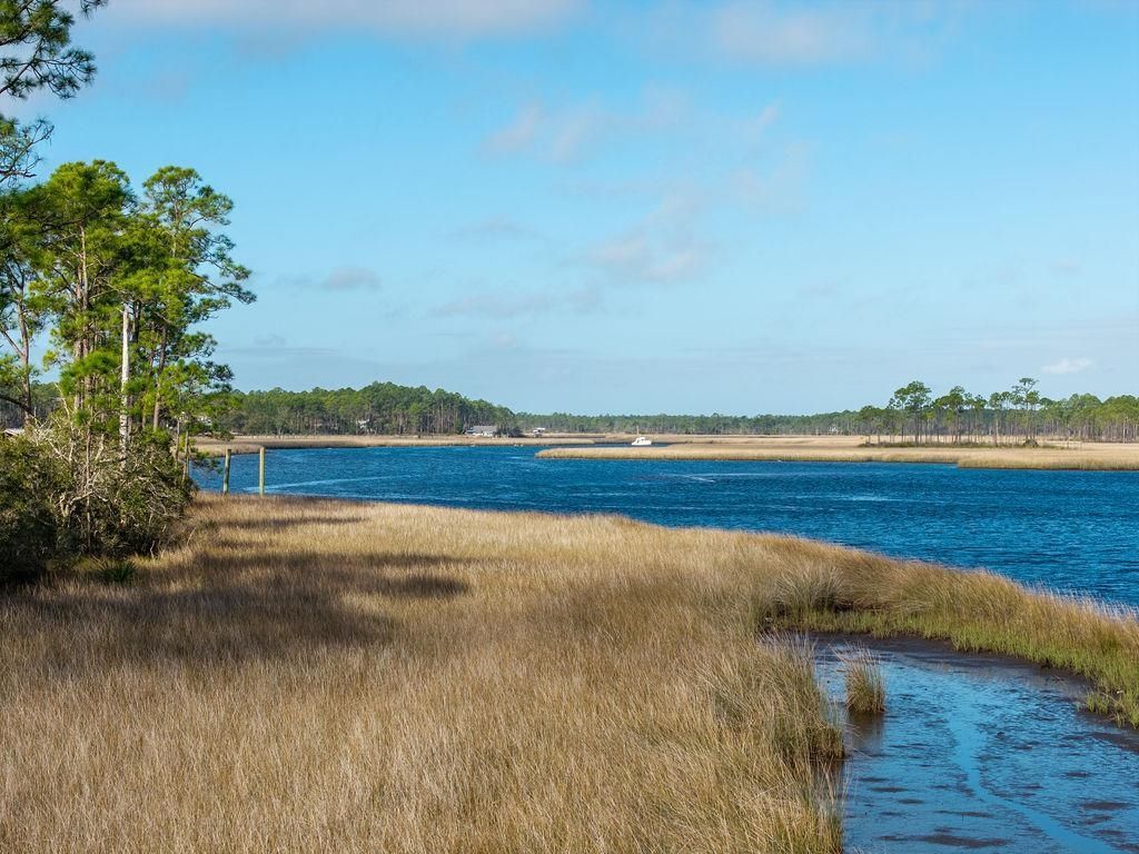 588 River Road, Carrabelle, FL 32322 Photo