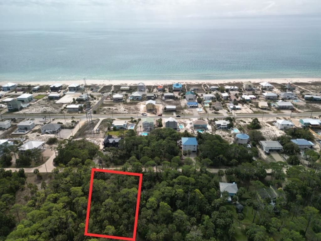 681 E Pine Avenue , Saint George Island, FL 32328 Photo