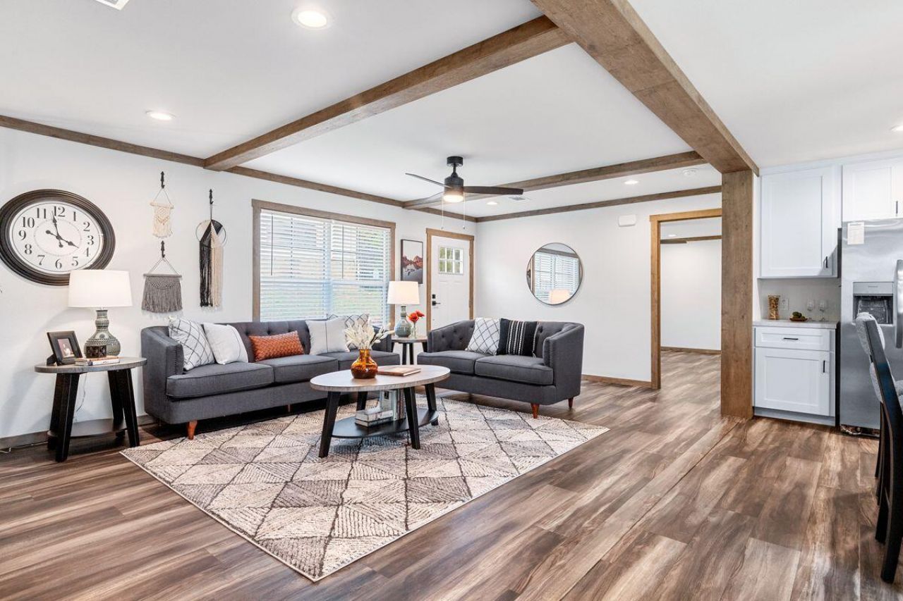 297 Tiger Lily Lane Photo 11