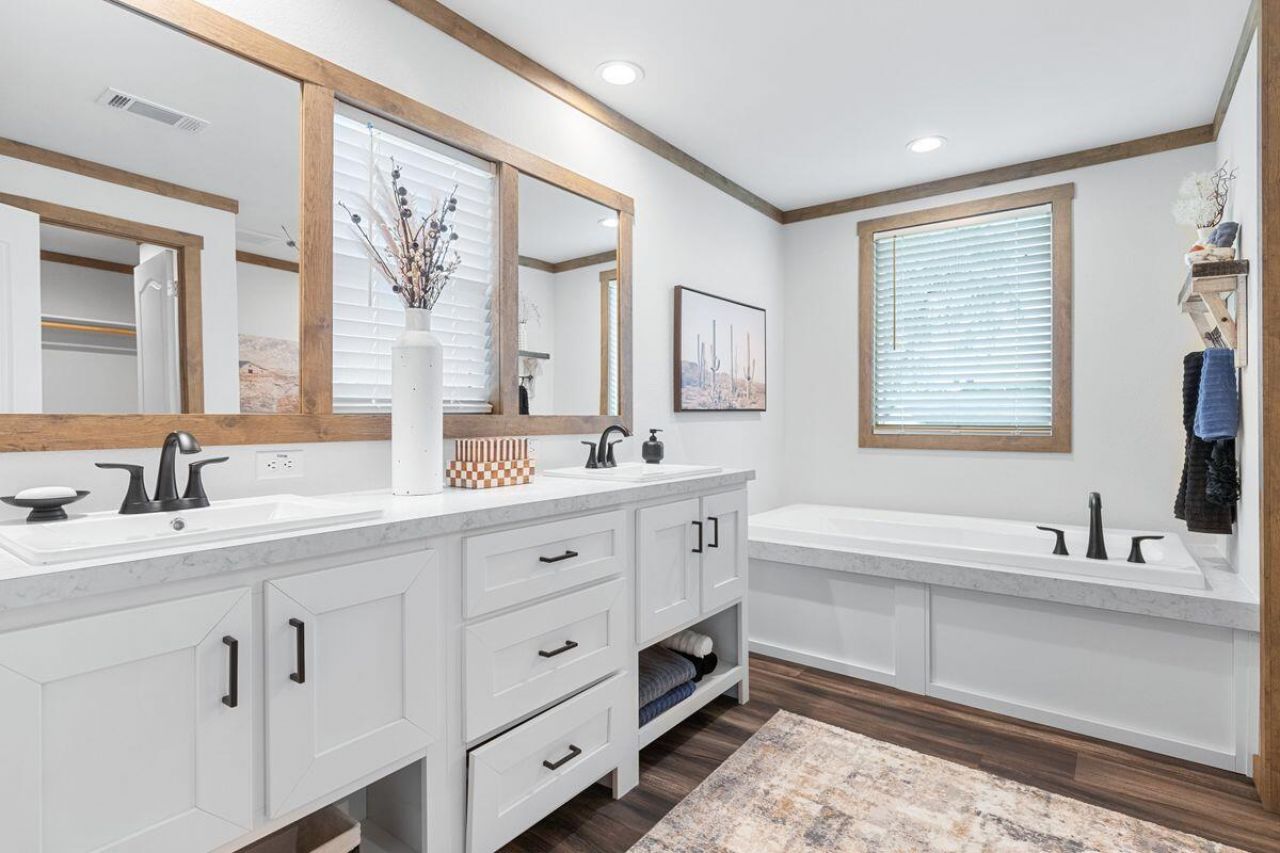 297 Tiger Lily Lane Photo 16