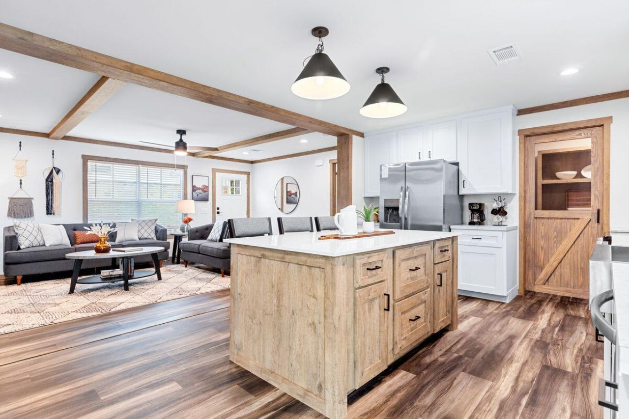 297 Tiger Lily Lane Photo 8