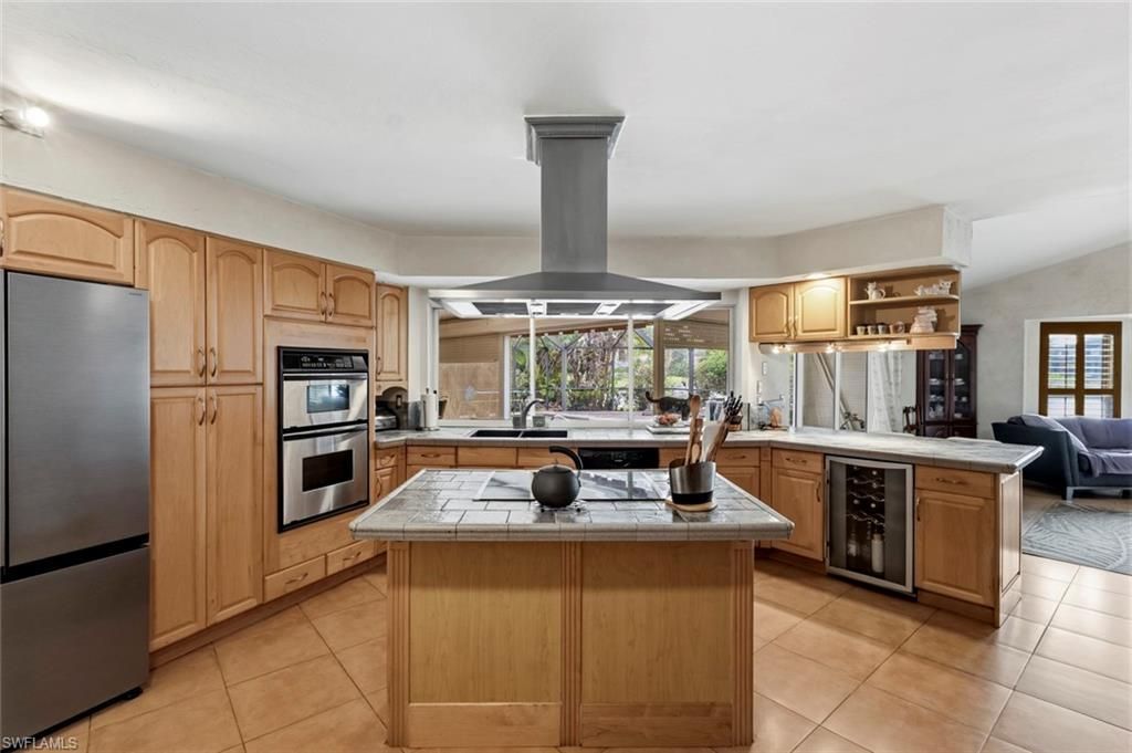 311 Henley Dr, Naples, FL 34104 Photo