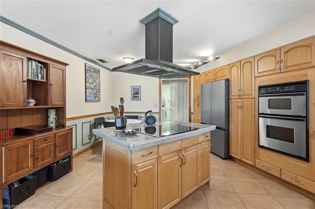 311 Henley Dr, Naples, FL 34104 Photo