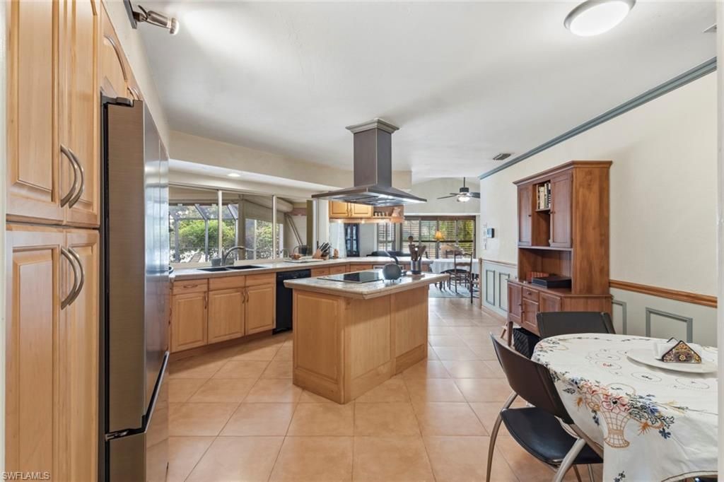 311 Henley Dr, Naples, FL 34104 Photo