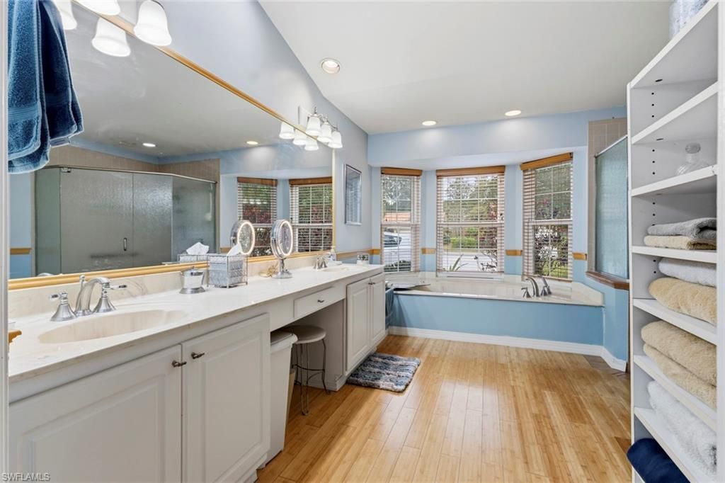 311 Henley Dr, Naples, FL 34104 Photo