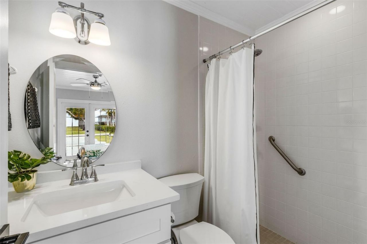 441 Bayshore Drive, Venice, FL 34285 Photo