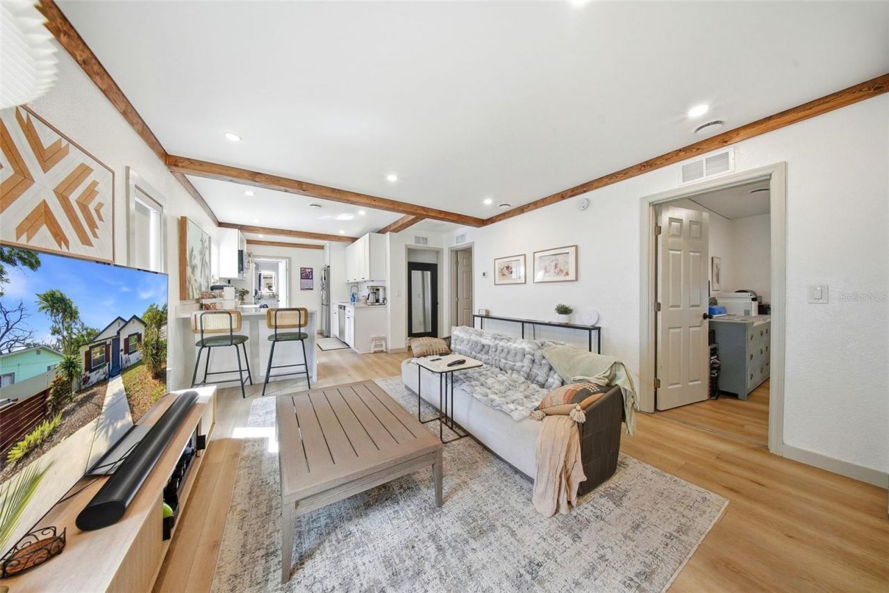 3036 Emerson Avenue S, Saint Petersburg, FL 33712 Photo