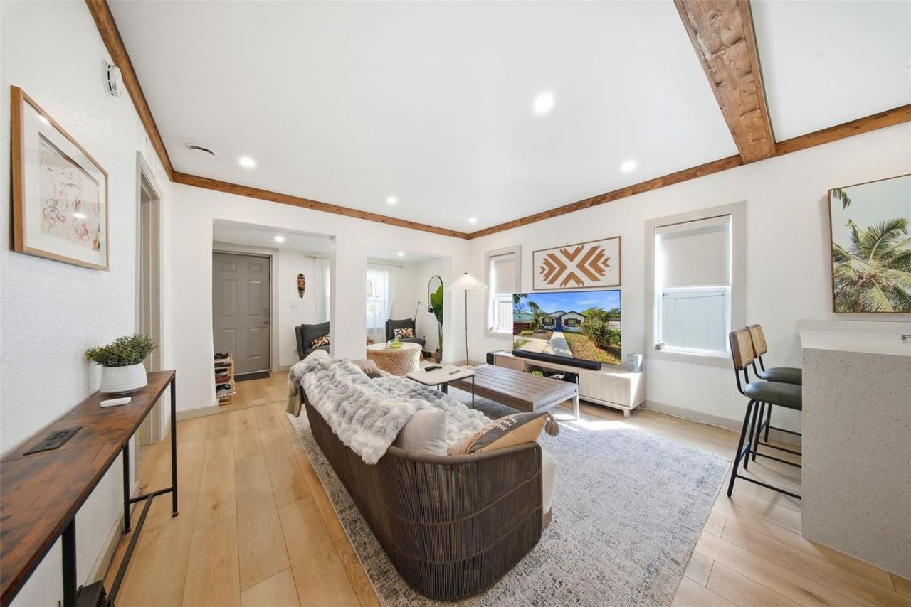 3036 Emerson Avenue S, Saint Petersburg, FL 33712 Photo