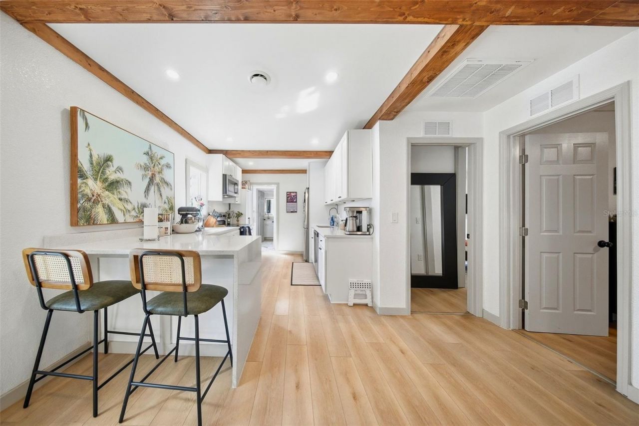 3036 Emerson Avenue S, Saint Petersburg, FL 33712 Photo