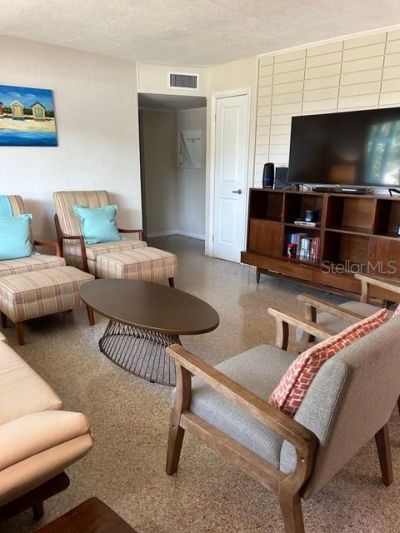 911 E 2nd Avenue , New Smyrna Beach, FL 32169 Photo