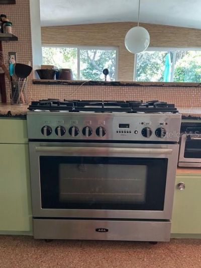 911 E 2nd Avenue , New Smyrna Beach, FL 32169 Photo