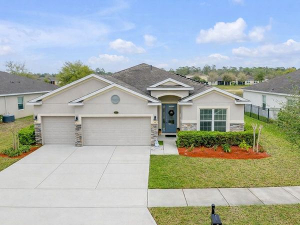 637 BLUEHEARTS TRAIL , DELAND, FL 32724