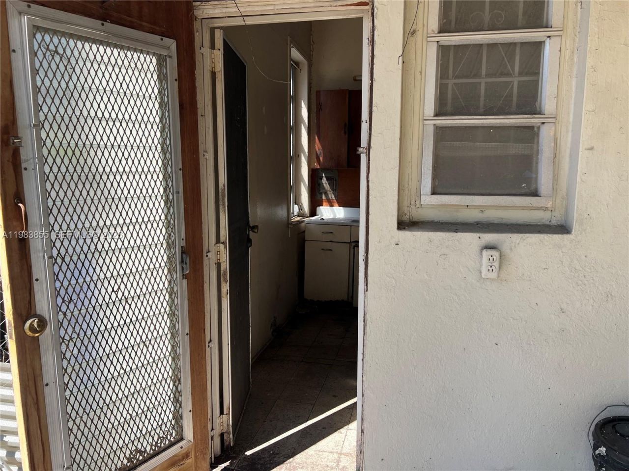 4420 SW 3rd St , Miami, FL 33134 Photo