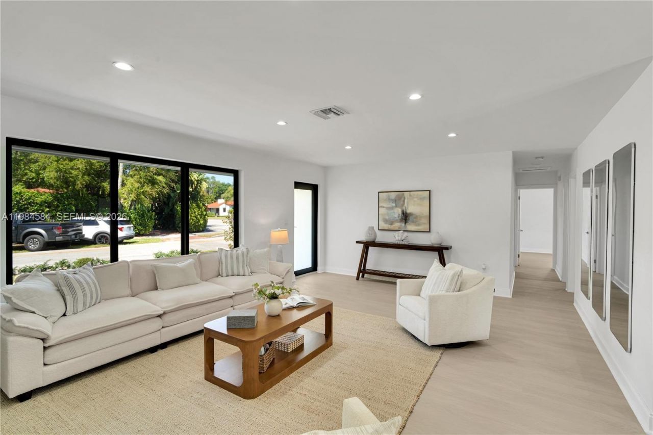 10 NW 100th St , Miami Shores, FL 33150 Photo