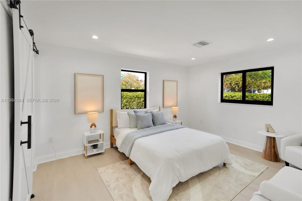 10 NW 100th St , Miami Shores, FL 33150 Photo