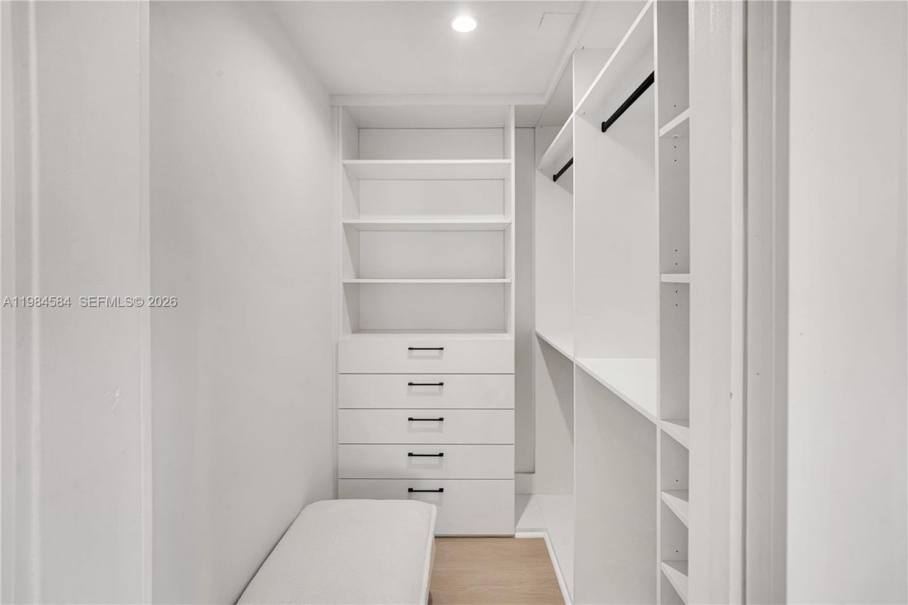 10 NW 100th St , Miami Shores, FL 33150 Photo