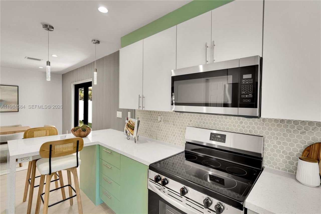 10 NW 100th St , Miami Shores, FL 33150 Photo