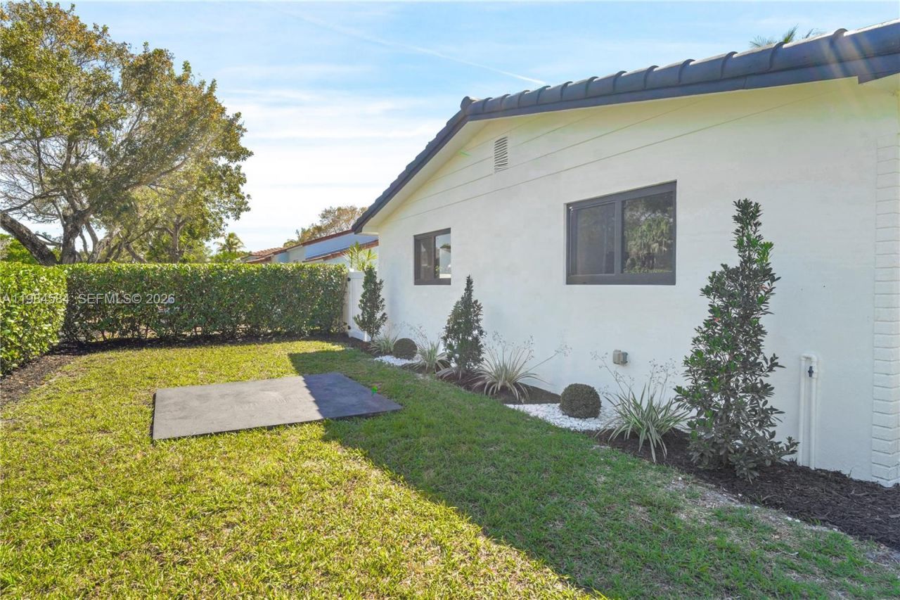 10 NW 100th St , Miami Shores, FL 33150 Photo