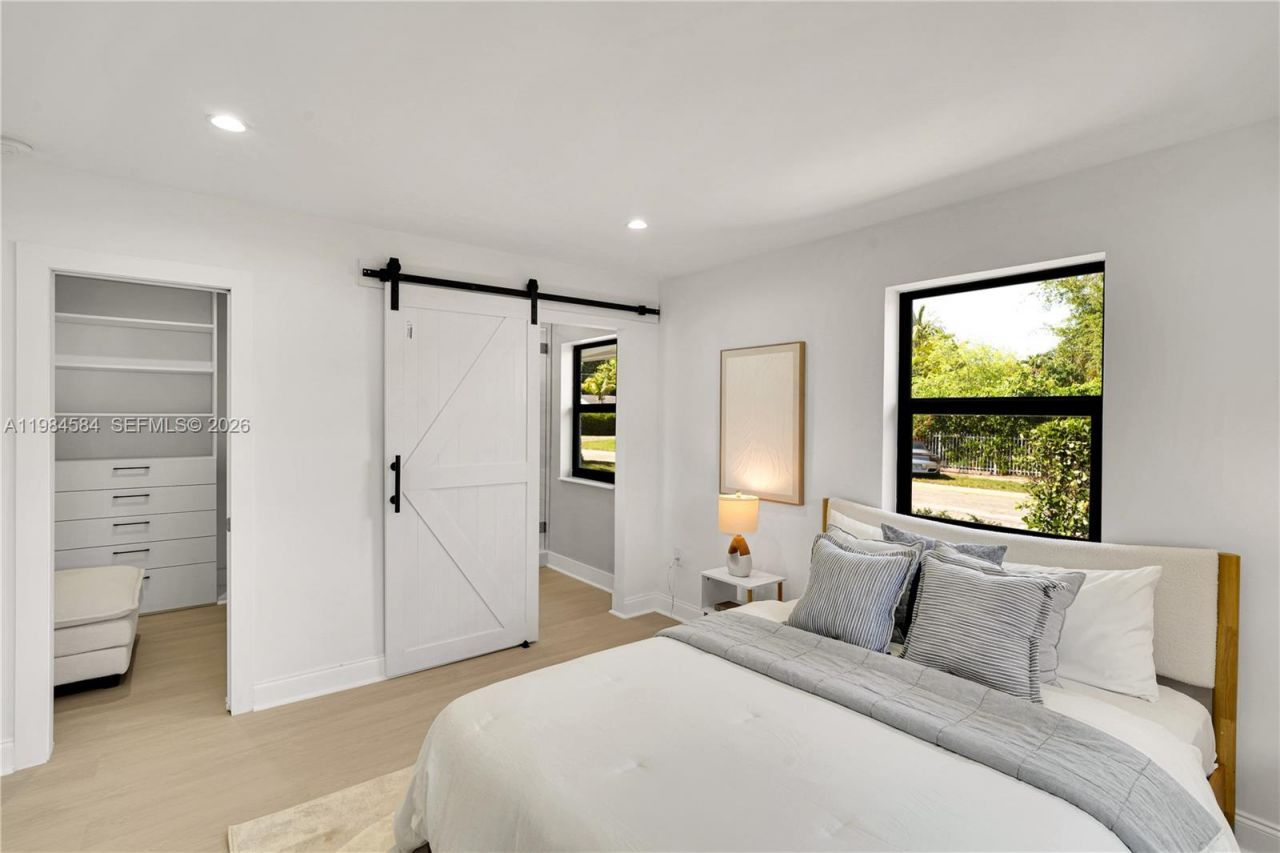 10 NW 100th St , Miami Shores, FL 33150 Photo