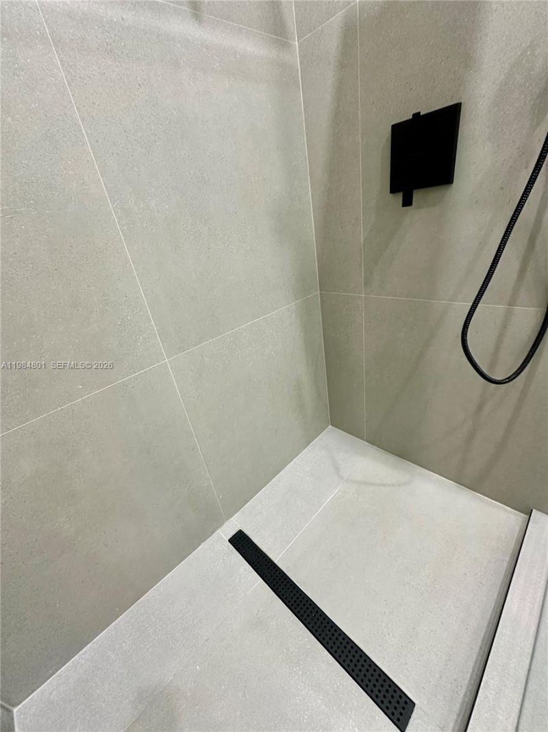 929 NW 60th St , Miami, FL 33127 Photo