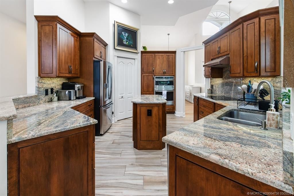 84 SW Hatteras Court, Palm City, FL 34990 Photo