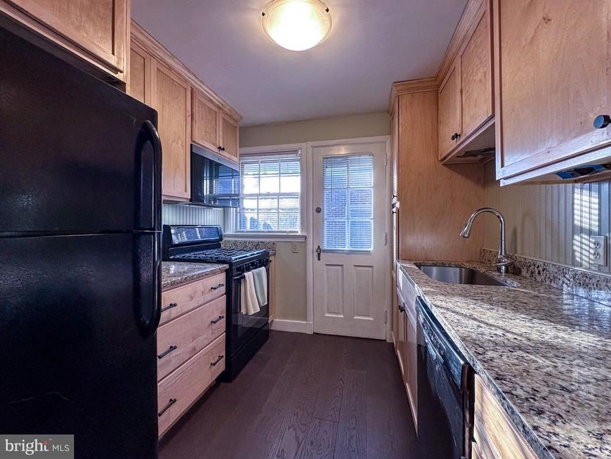 766 New Holland Avenue, Lancaster, PA 17602 Main Photo