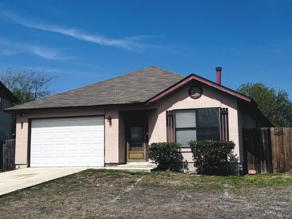 6715 CAMPUS MEADOW DR, Converse, TX 78109