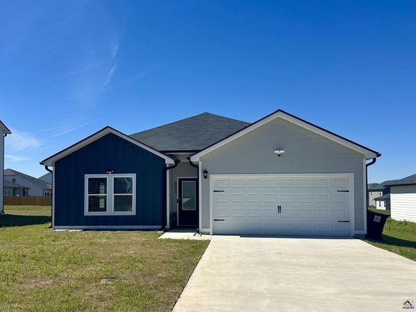 604 Georgian Walk, Byron, GA 31008